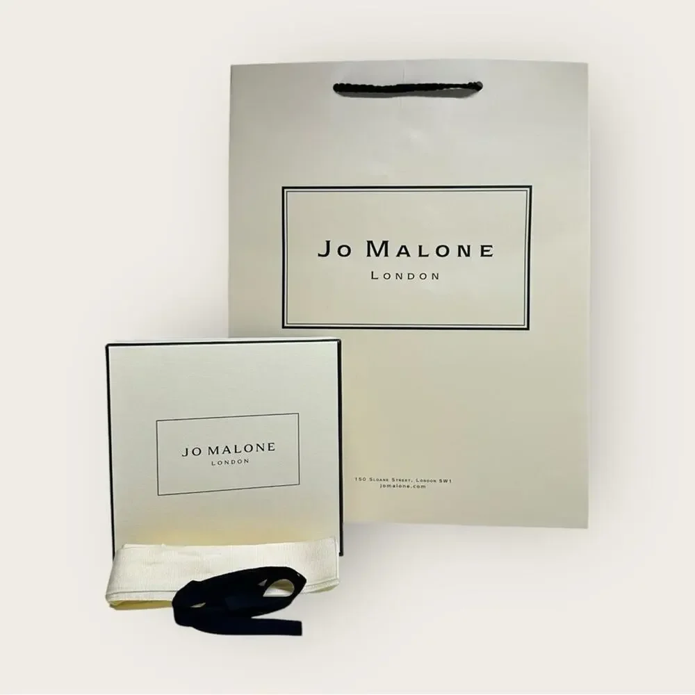 Jo Malone | Gift Bag & Gift Box | Cream | W5.25 x H5.25 x L2.5 inch (box)